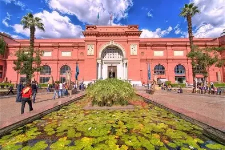 Egyptian National Museum, Pyramids of Giza, Sphinx.